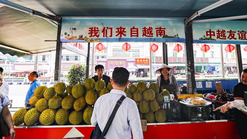他的表现堪