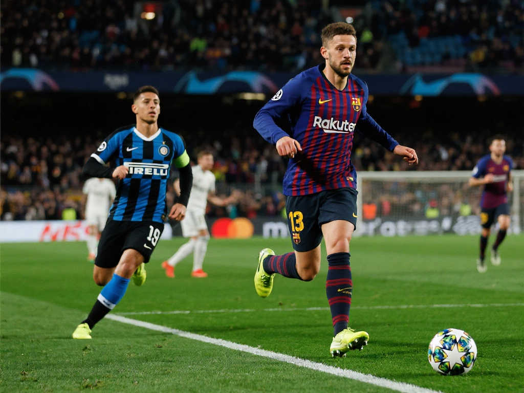 橄欖球甚至 橄欖球甚至